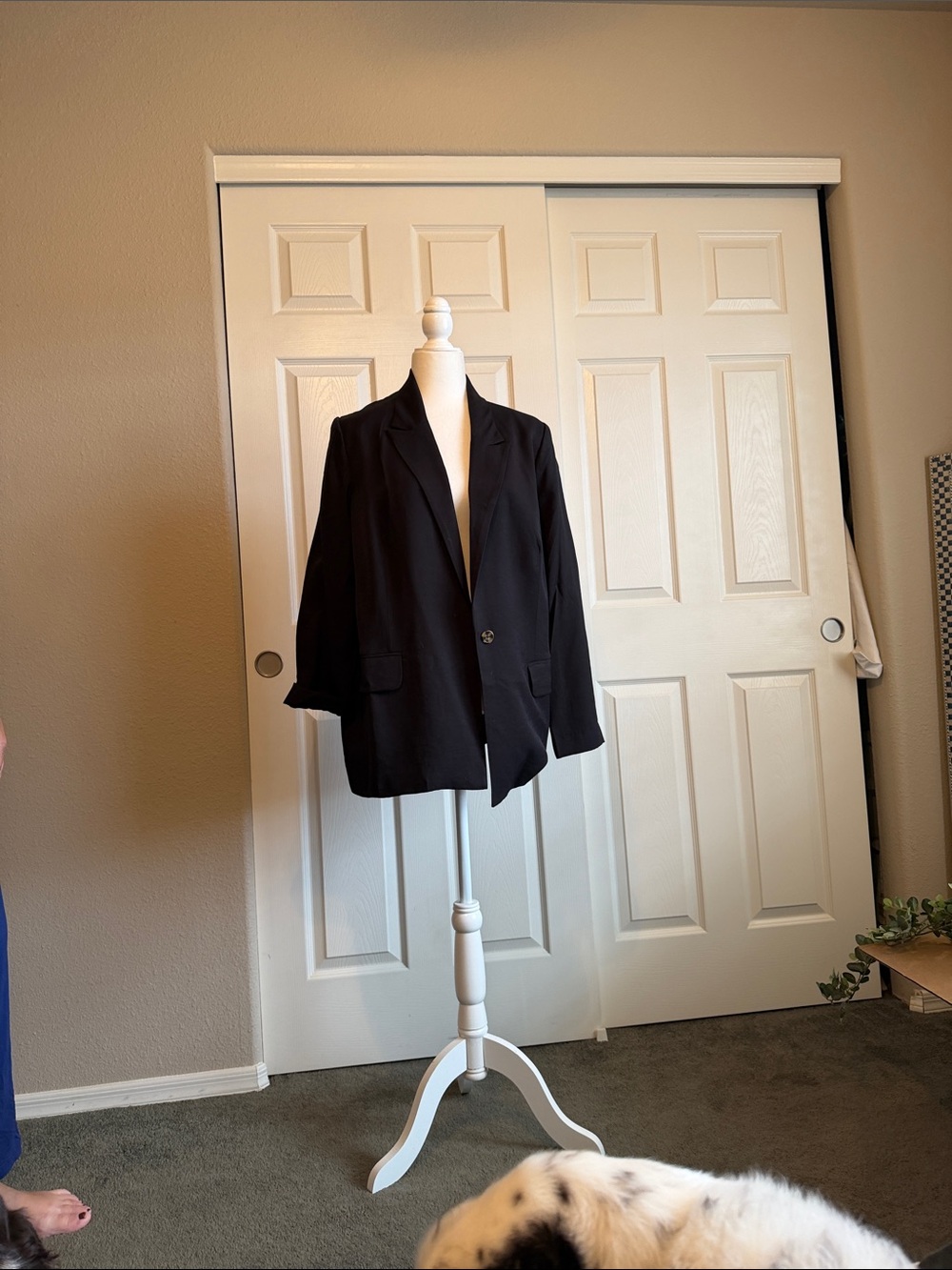 Black women’s  Single-Button Blazer